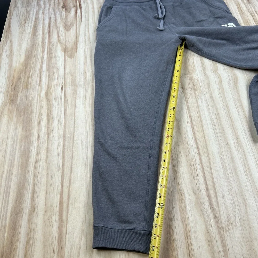 The North Face Men's XL Gray Tapered Sweatpants Joggers Fleece Casual